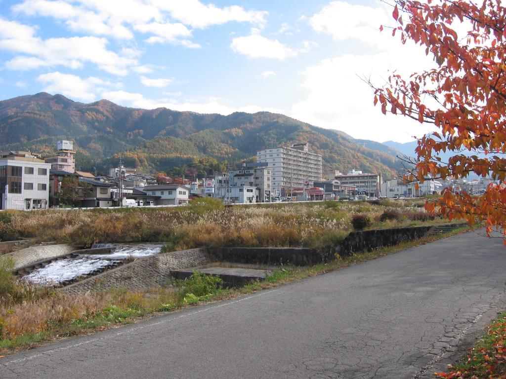 Yudanaka Yasuragi Hotell Yamanouchi  Exteriör bild